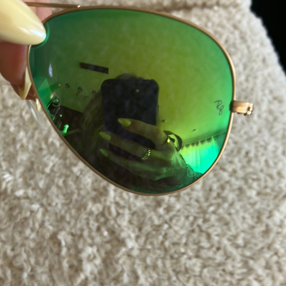 Ray BanGold Aviator Sunglasses with Green Lenses - Picture 12 of 16